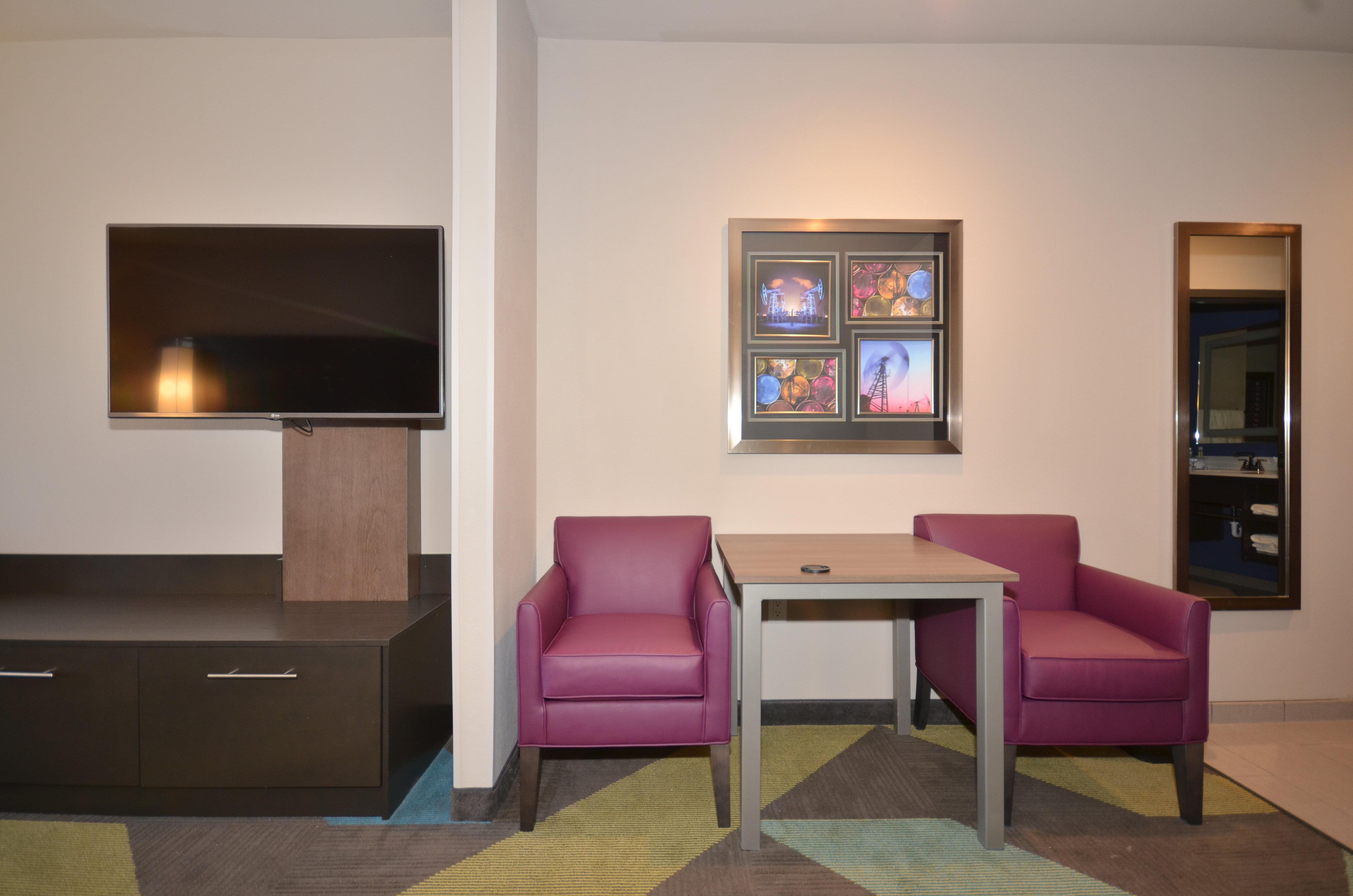 Holiday Inn Express & Suites Oklahoma City Mid - Arpt Area By Ihg Exterior photo